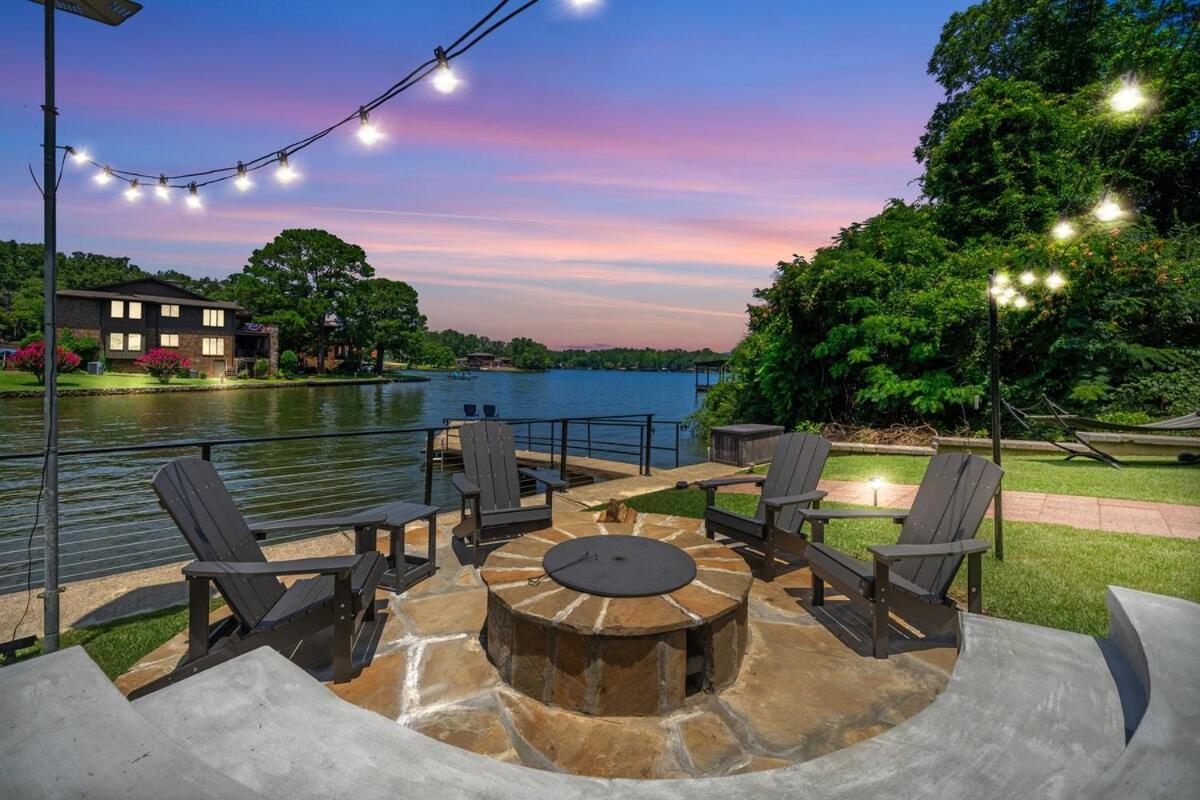 Steps To The Lake, Game Room & More! Sleeps 9 Lake Hamilton Exterior photo