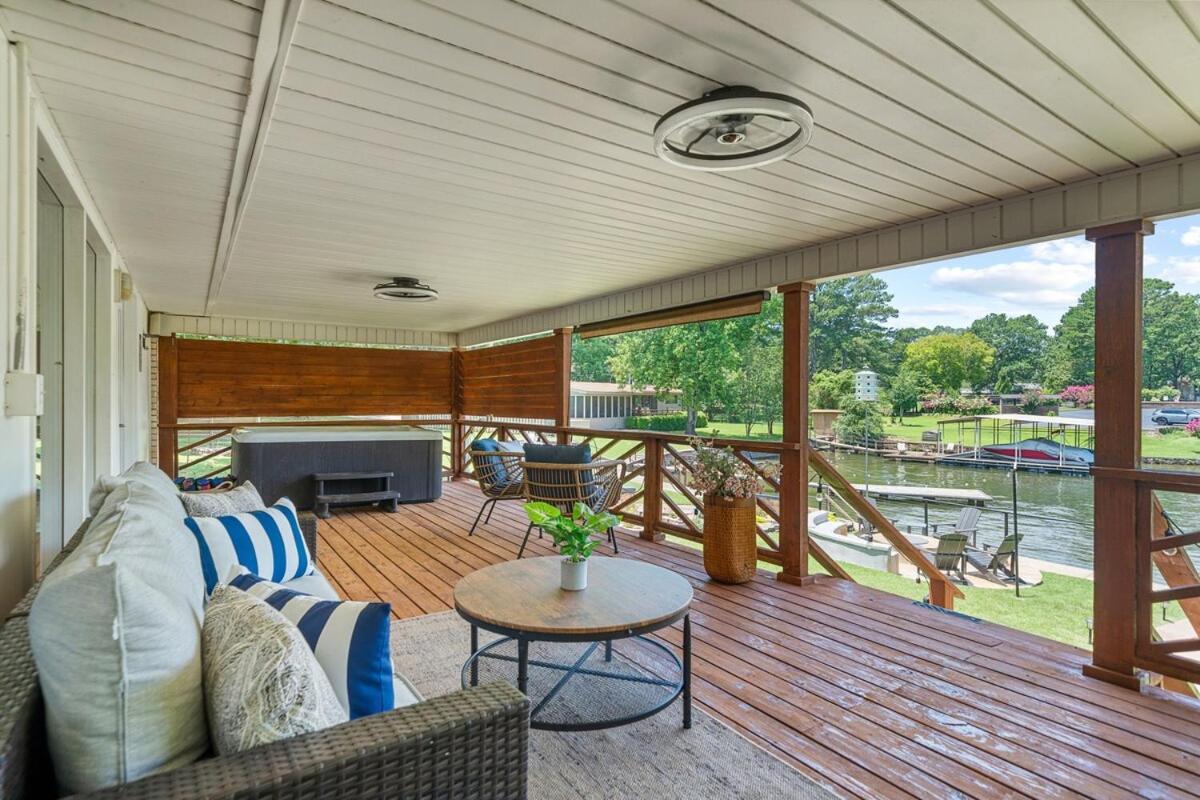Steps To The Lake, Game Room & More! Sleeps 9 Lake Hamilton Exterior photo